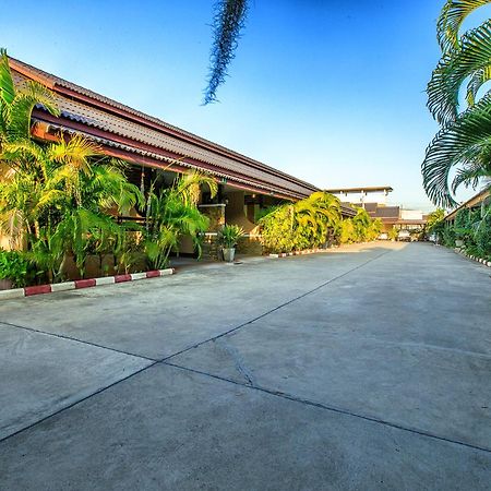 Nida Rooms Central 89 Plaza Resort Szuratthani Kültér fotó